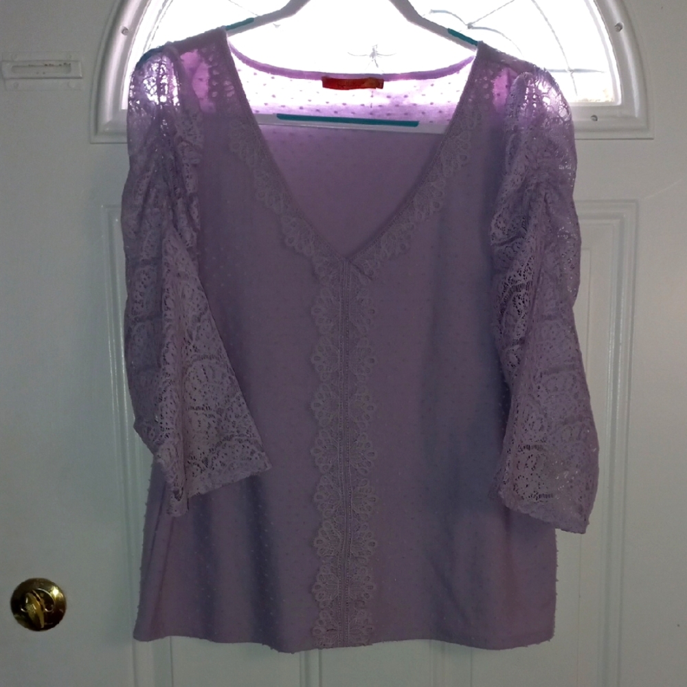 BELLDINI Lace Women's Top
